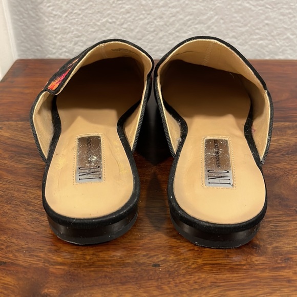 Black flats. Floral embroidery. Adorable mules by INC in Women’s Size 6. New. 🌺 - Picture 9 of 11